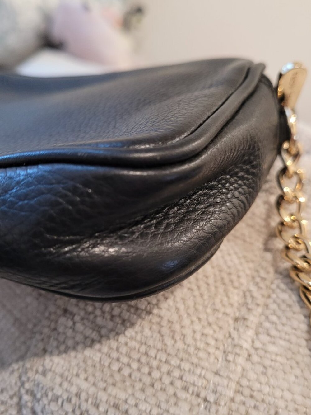Michael Michael Kors Micro Crossbody Bag – Black Leather w/ Gold Hardware - Picture 8 of 9